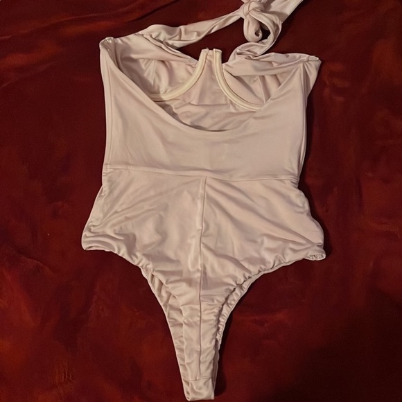 HOUSE OF CB BLUSH TWIST BUSTIER BODYSUIT - Picture 5 of 6